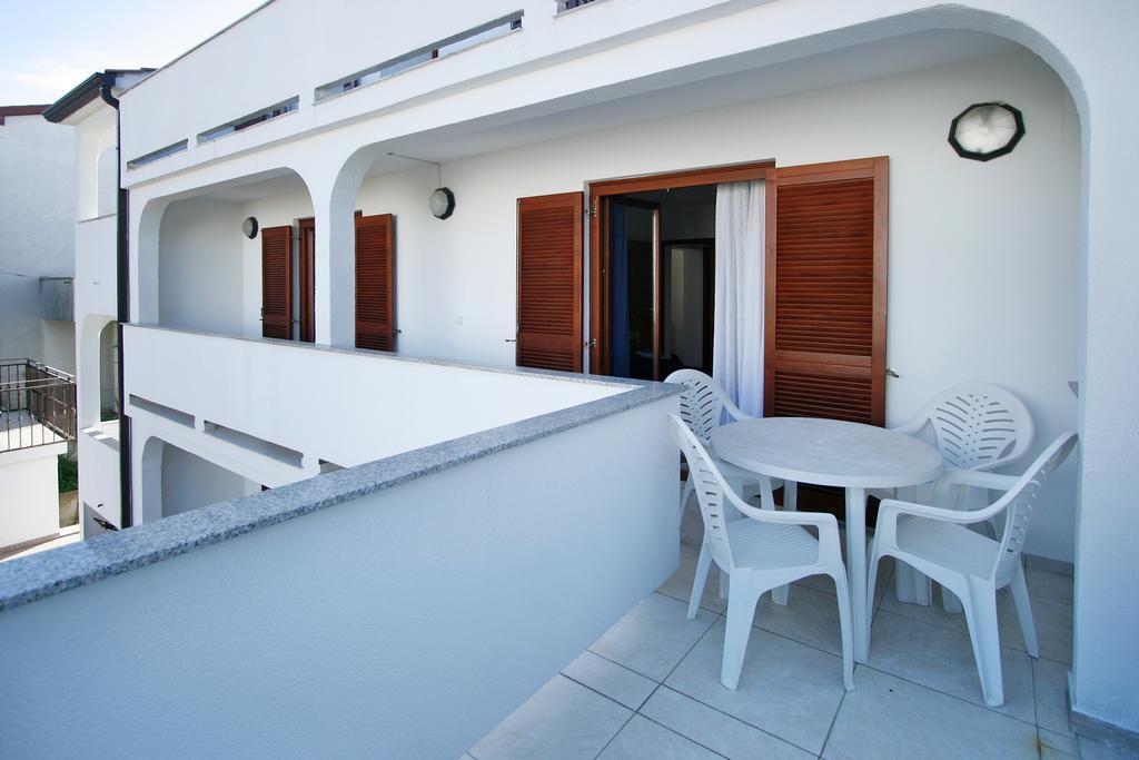 פורץ Apartments Ava מראה חיצוני תמונה
