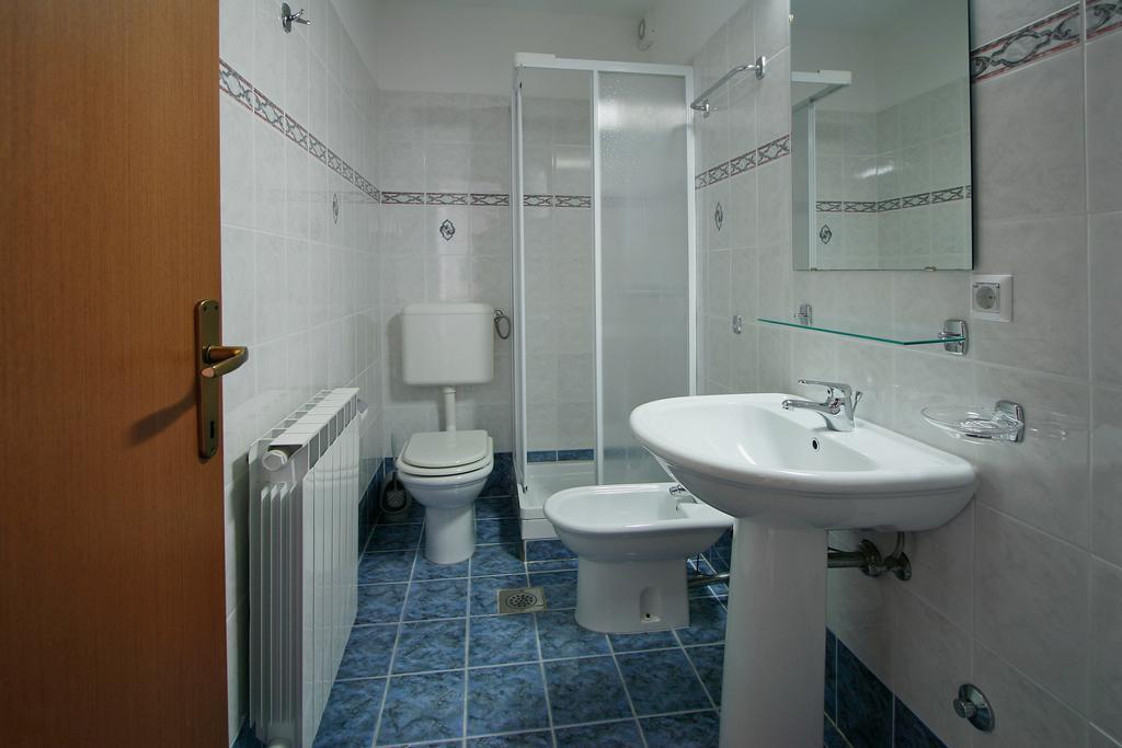פורץ Apartments Ava מראה חיצוני תמונה